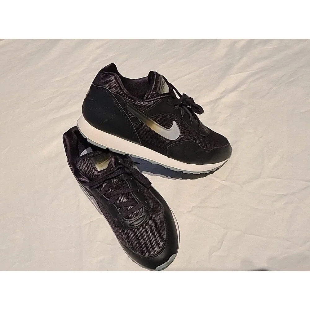 Nike Womens Outburst Premium AQ0086-001 Black Casual Shoes Sneakers US 8 - Picture 4 of 8